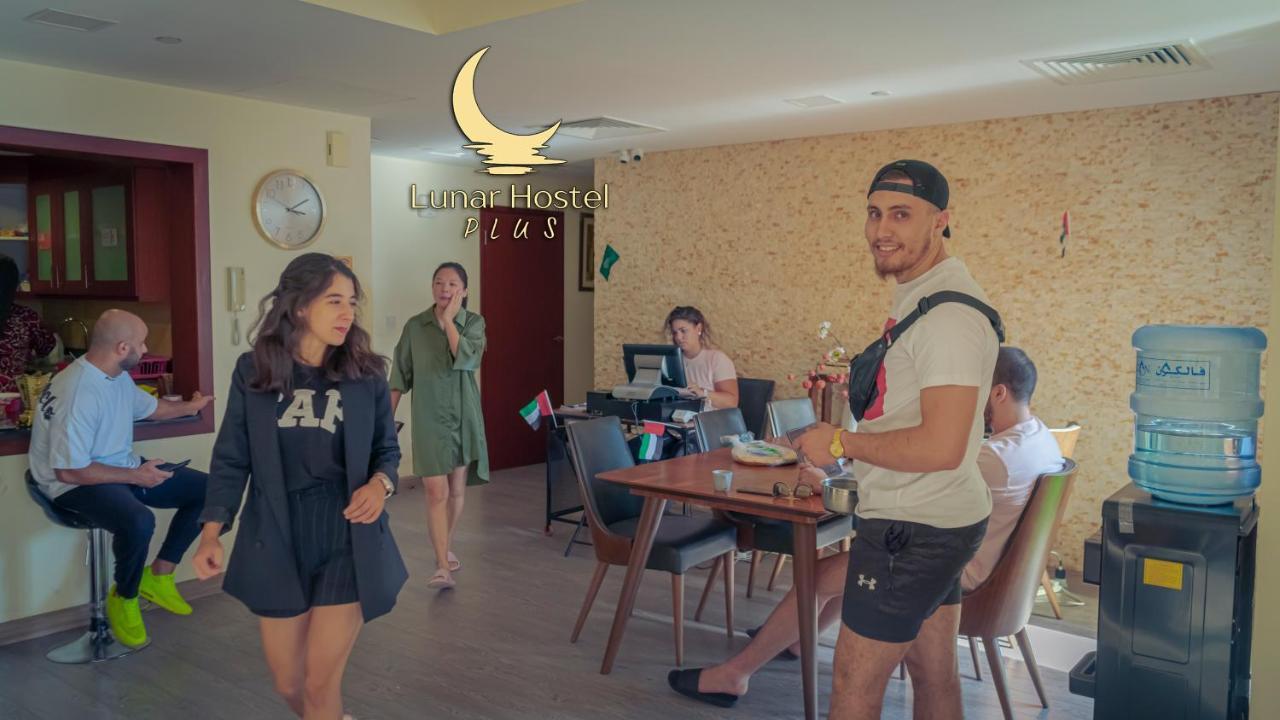 Lunar Hostel Plus Dubái Exterior foto